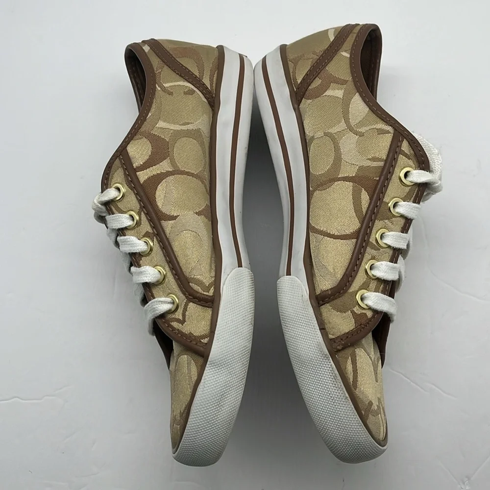 Coach Dee Logo Tennis Shoe‎ Lace Up Brown Sneaker Size 7B Athletic Preppy Retro